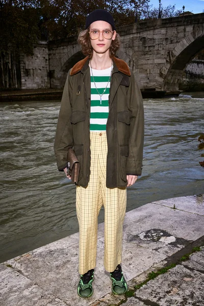 Look 38
